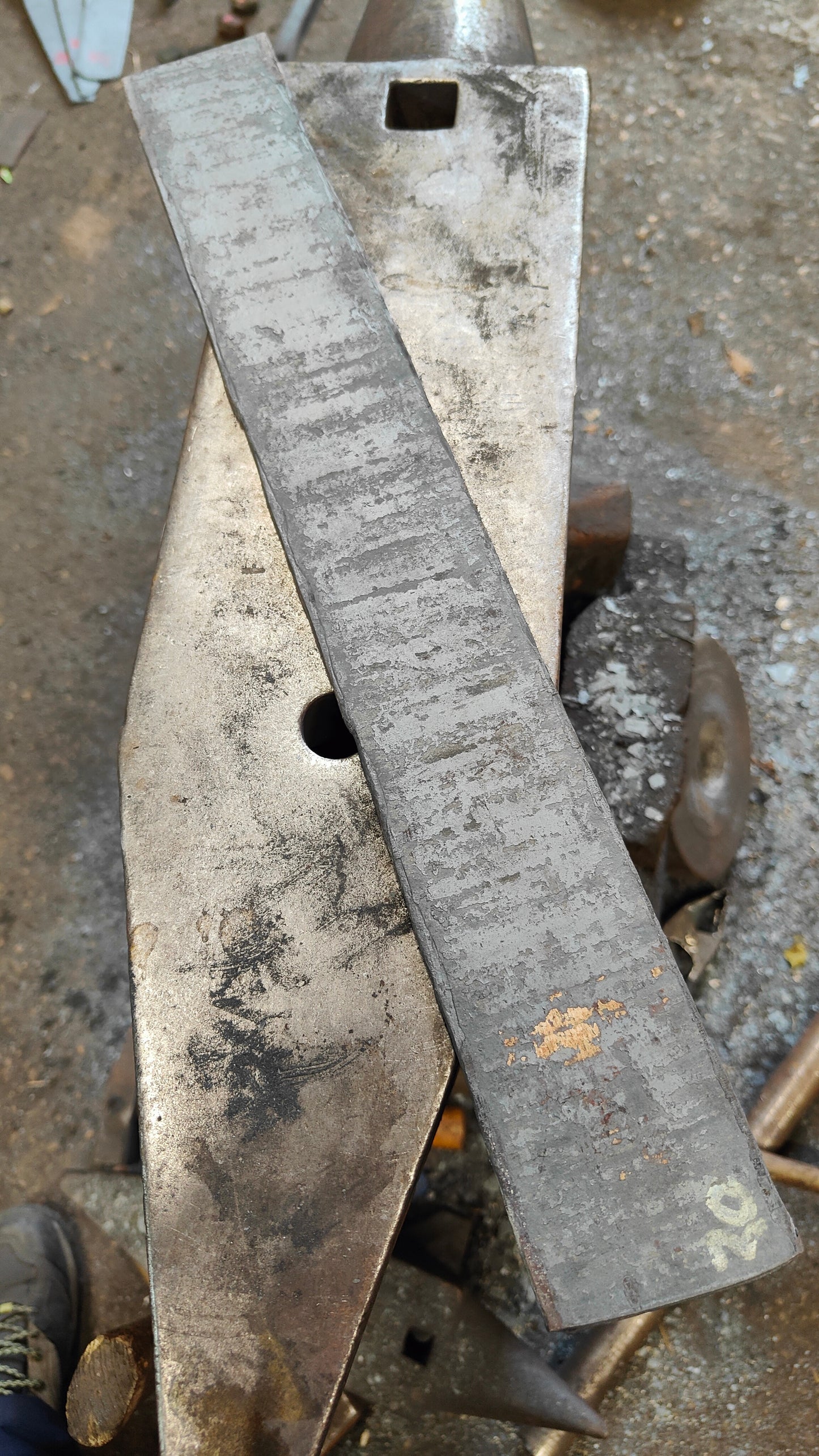 02 / 75ni8 cored Go mai 4.2 x 56 x 480 mm